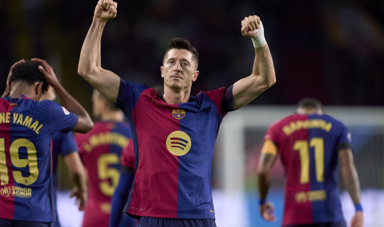 Read more about the article O Barcelona venceu o Sevilha por 5-1, Lewandowski e Torre marcaram por duas vezes